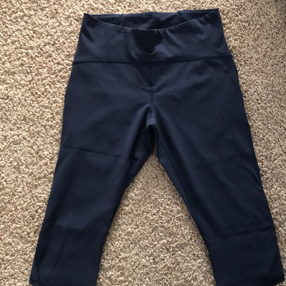 Lulu lemon crop work out pants